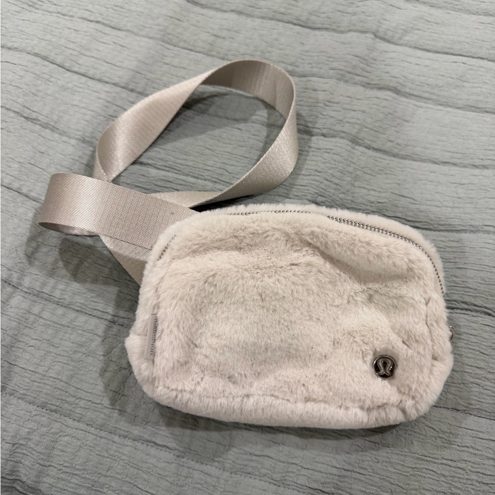 lululemon Small Light Beige Organizer Pouch with Mesh Pocket